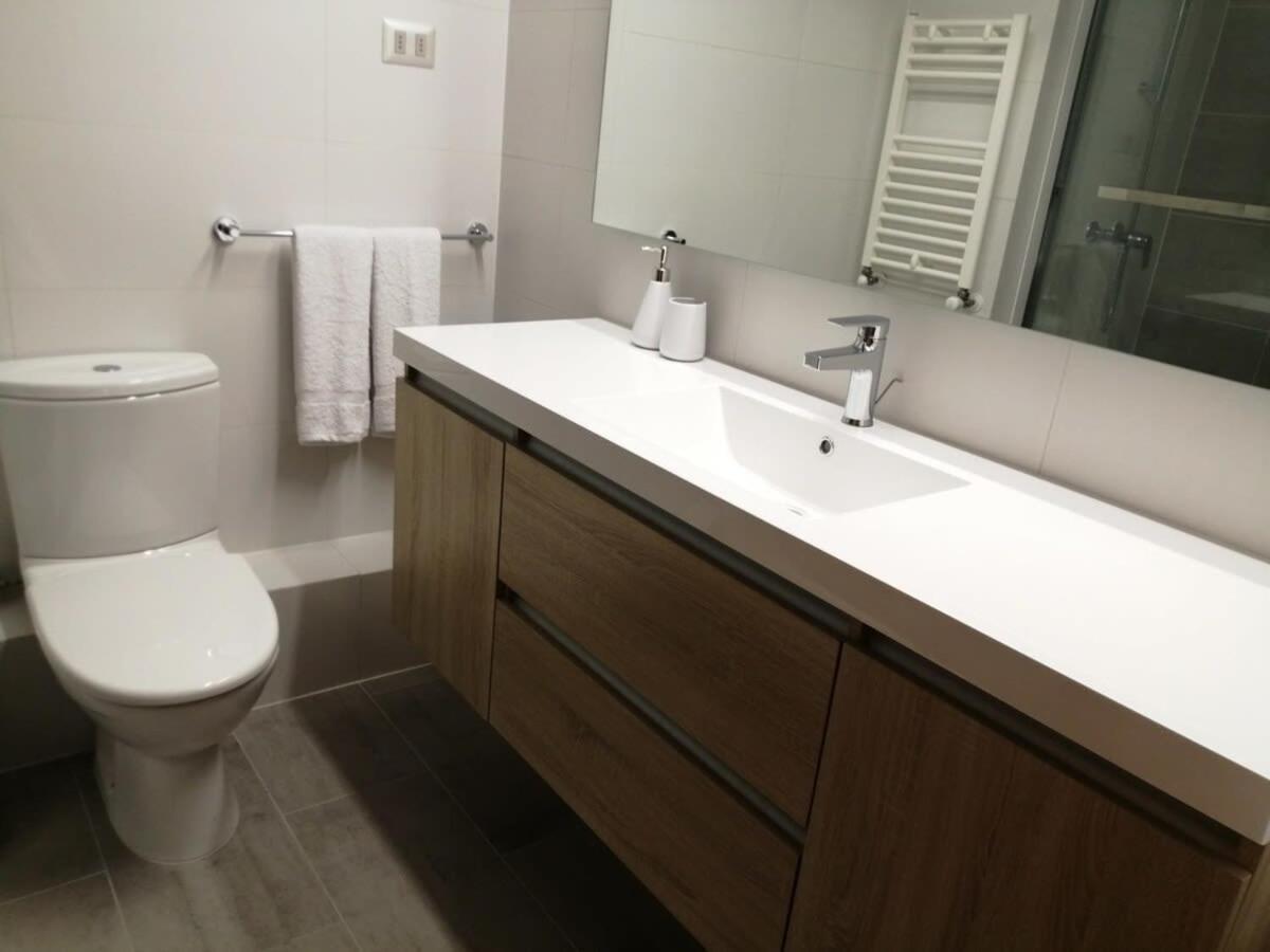 Hom I 6pax Depto Vista Al Lago, 1parking En
